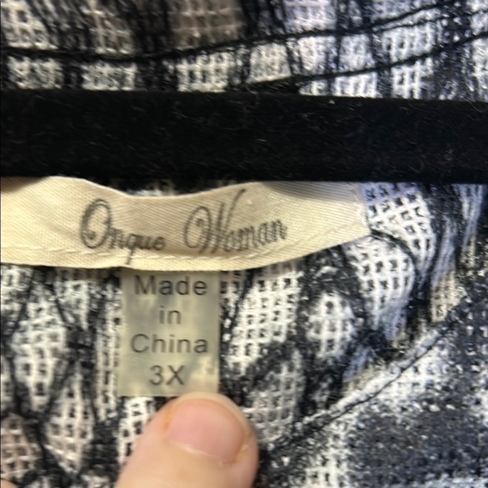 Onque Woman Animal Print Black and White Tunic Jacket 3X NWT - Picture 2 of 7